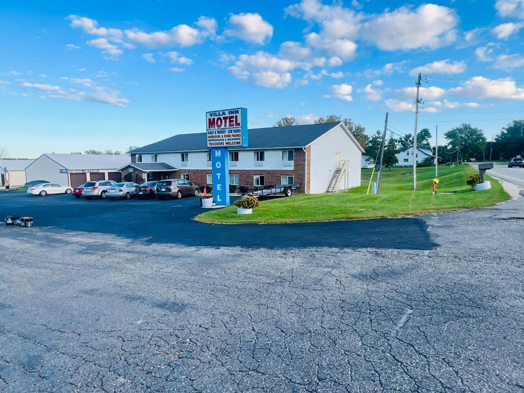Villa Inn Motel Near Hwy 12 Wi Capital O Fort Atkinson Eksteriør billede